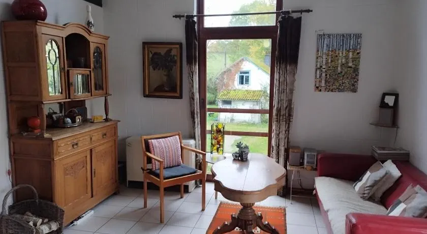 La maison sous les arbres - Image 1