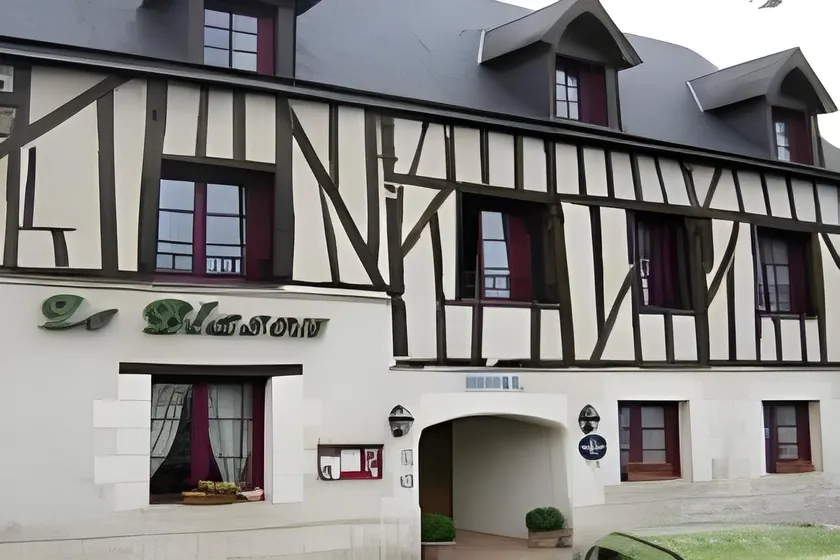Hôtel Le Blason Amboise - Image 1