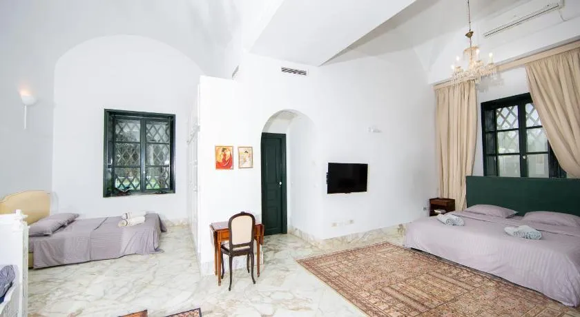 Appartement prive dans une grande maison d'hote - Image 1