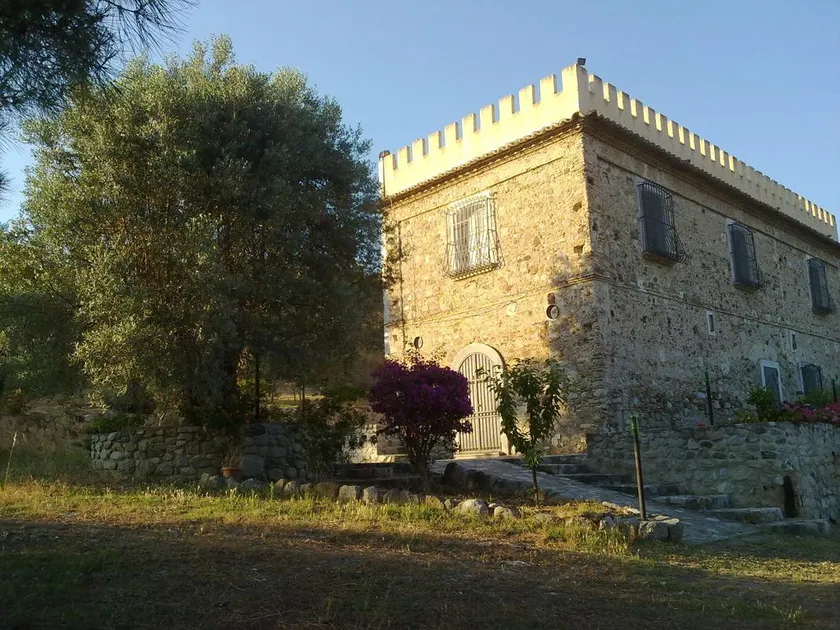 Il Castello degli Ulivi - Agriturismo in Natura - Image 1