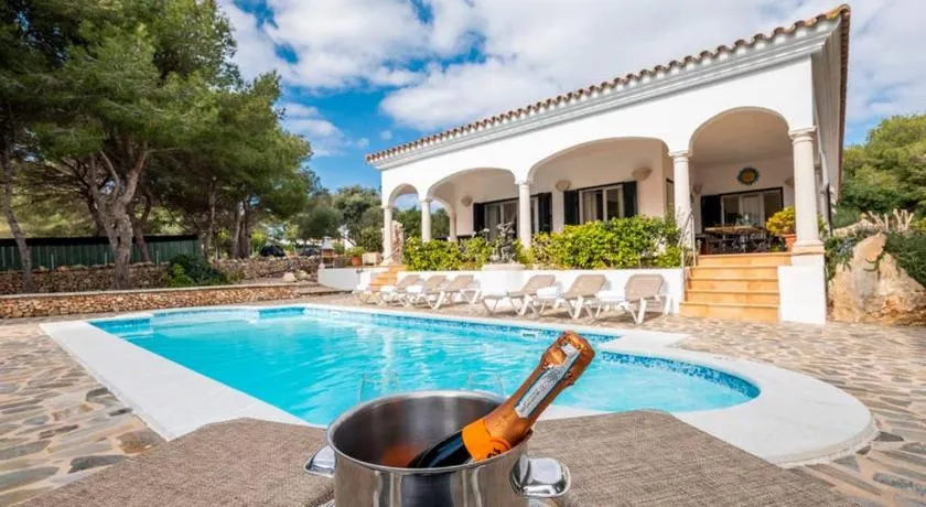 Villa Luxury - Image 1