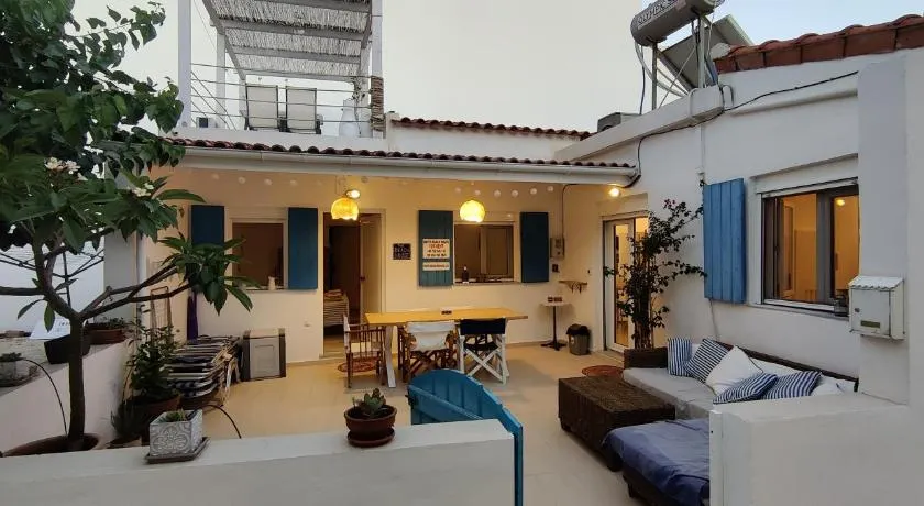 Crete Beach House - Image 1