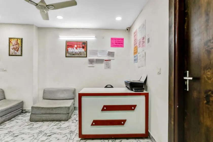 OYO Flagship Hotel Garden Inn - Image 1