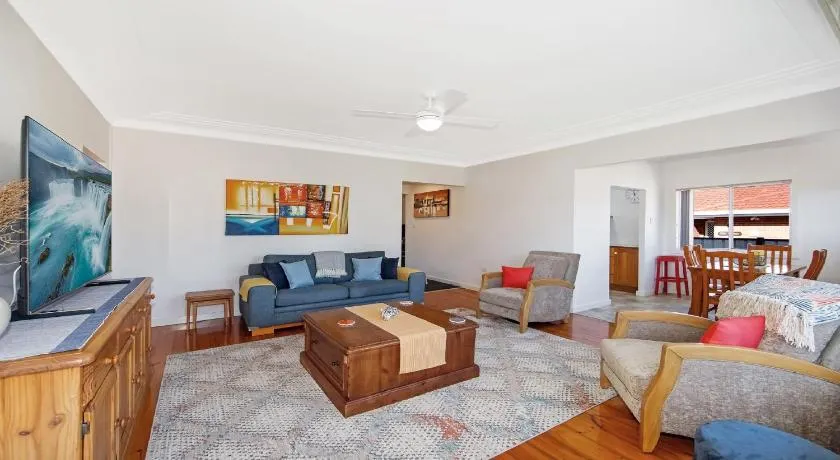 Barwell Cottage Woy Woy - Image 1