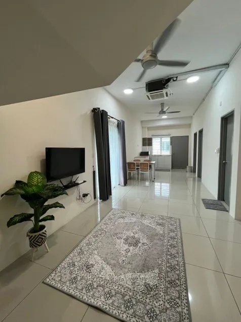 Nadira Musllim Homestay Puncak Alam - Close to UiTM - Image 1