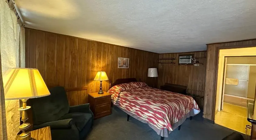 Country Inn Motel & RV Park - Image 1