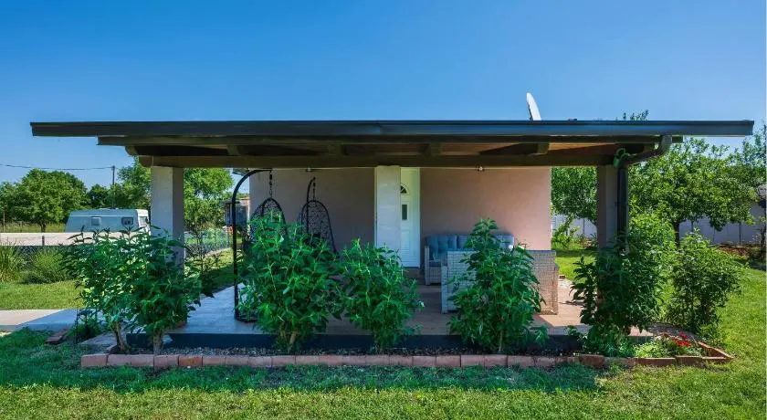 2 Bedroom Nice Home In Pula - Image 1