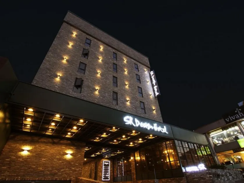 SR Design Hotel - Image 1