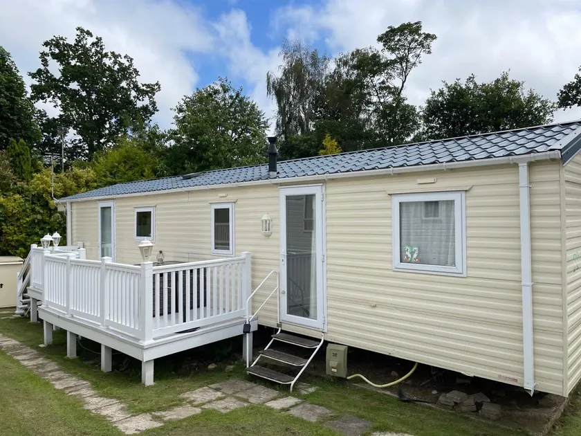 Acorn Way at Coghurst Hall Holiday Park, Hastings - Image 1