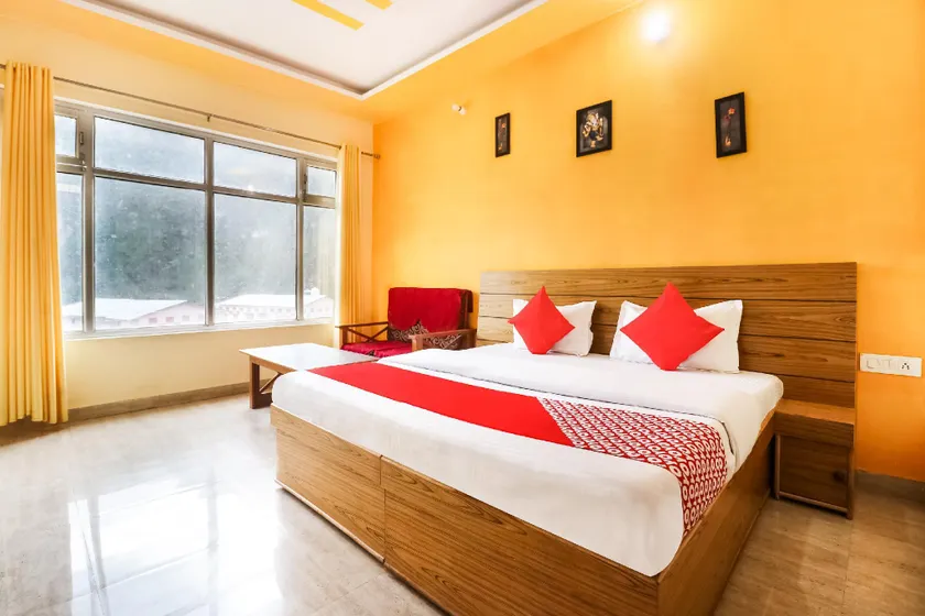 OYO 47840 Hotel Comfort Inn - Image 1