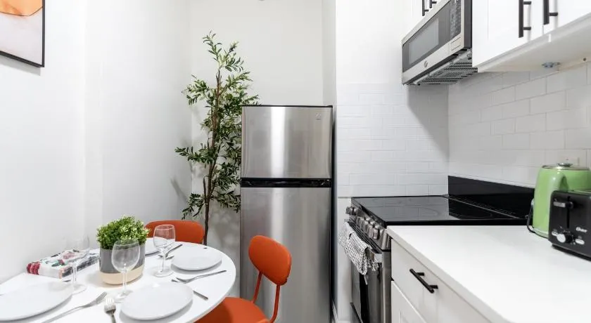 Aura Style 3BD Suite at Times Square Manhattan - Image 1