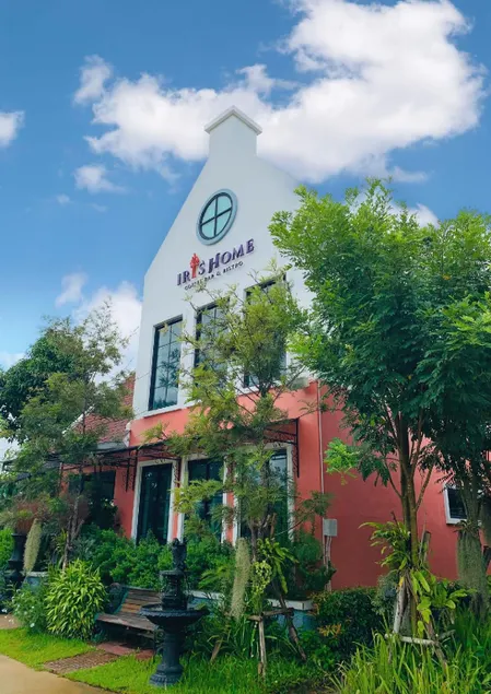 Iris Homestay - Image 1
