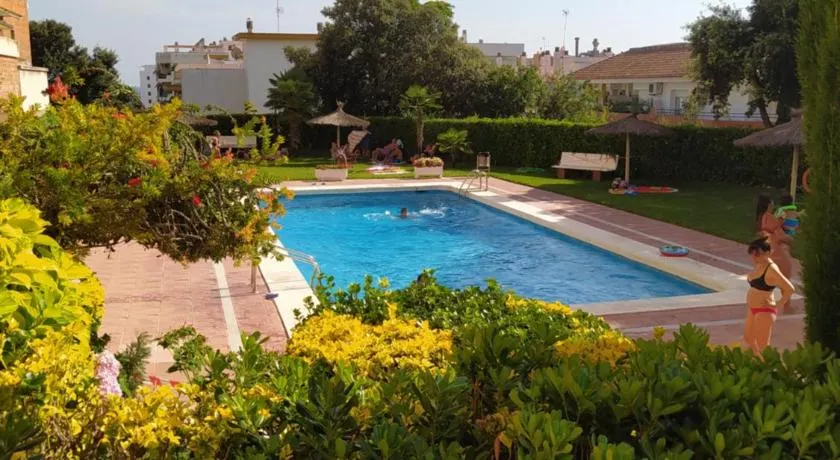 SunSea Lloret Apartament - Image 1