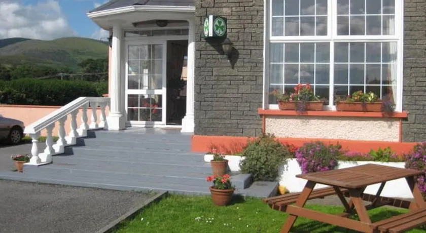 Alpine Guesthouse - Image 1