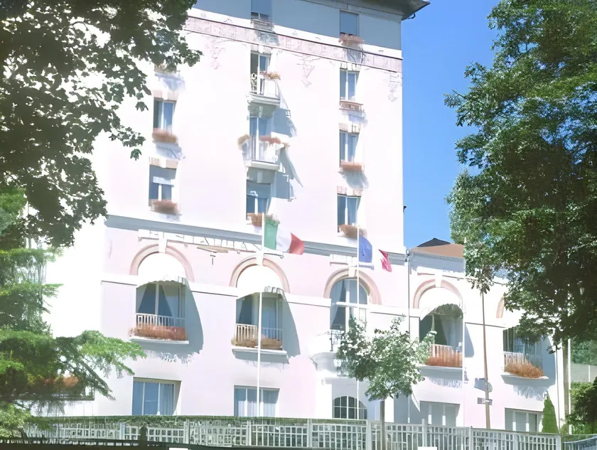 Hotel Cosmos & Spa  - Image 1