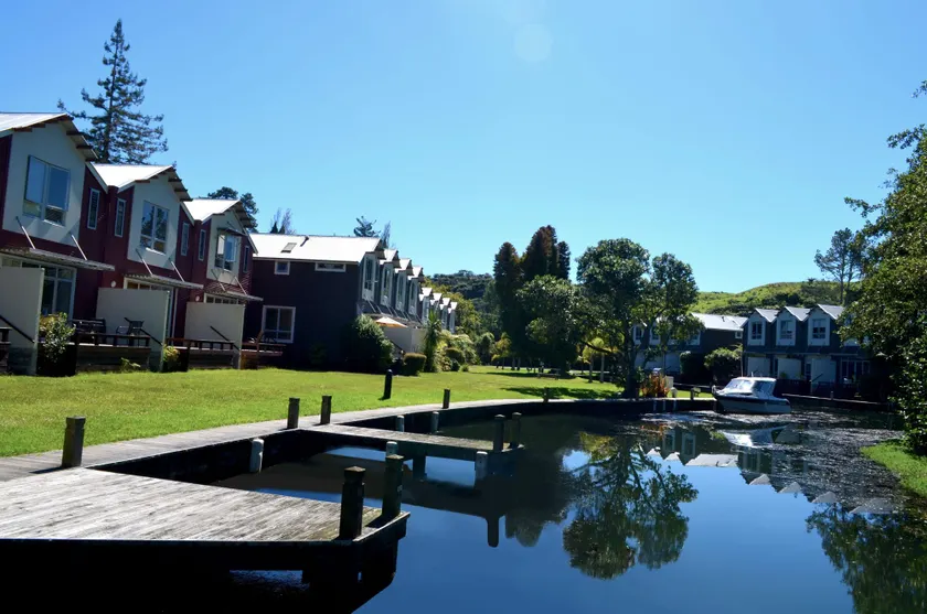 Twinlake Villas - Image 1