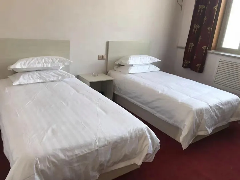 Guohua Hotel - Image 1