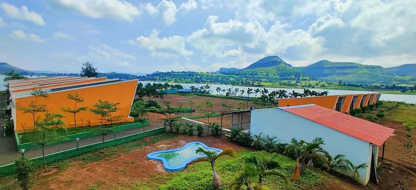 Mountain N Lake Resort - Image 1