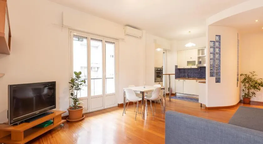 Comfort Stay House 7 Pax - Near Milan - Image 1