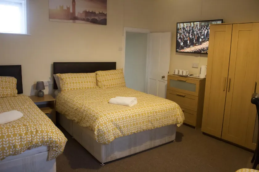Elm Tree Guest House - Image 1