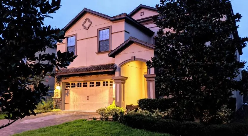 Villa 9BR Luxury near DISNEY with Pool, Spa, Free Parking, WiFi, Waterpark - Image 1