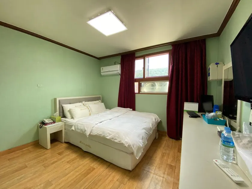 Inje Blue Hill Motel - Image 1