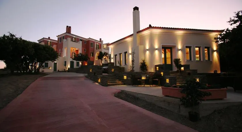 Armonia Resort - Image 1