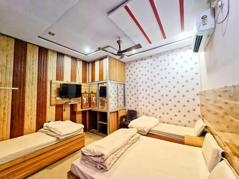 SANGAM PALACE GUEST HOUSE - Image 1