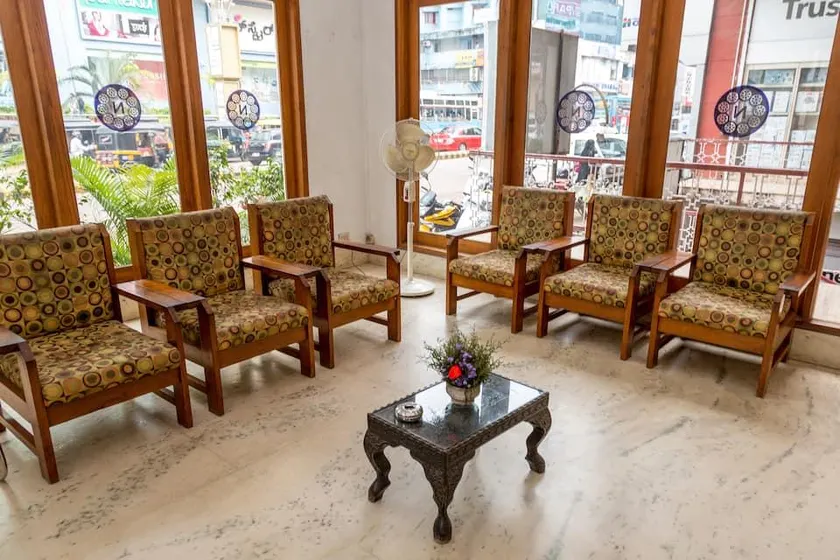 Hotel Navaratna Palace - Image 1