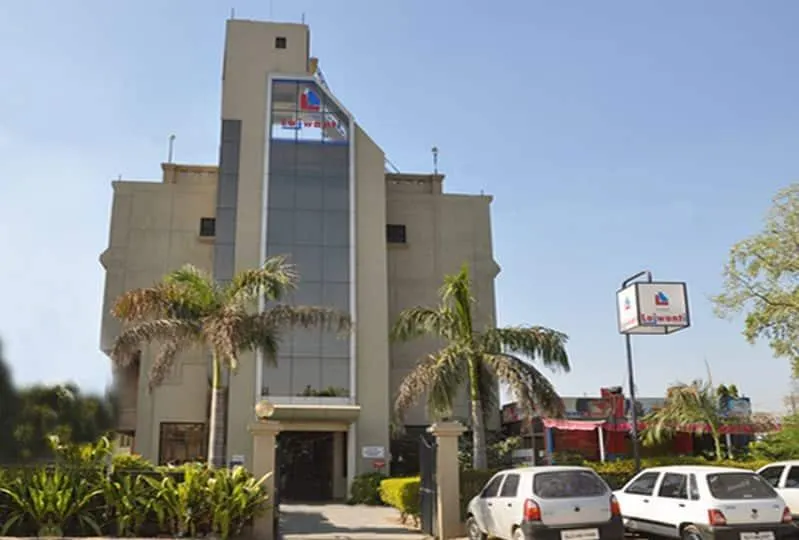 Hotel Lajwanti - Image 1