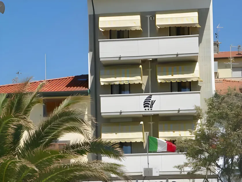 Hotel La Vela - Image 1