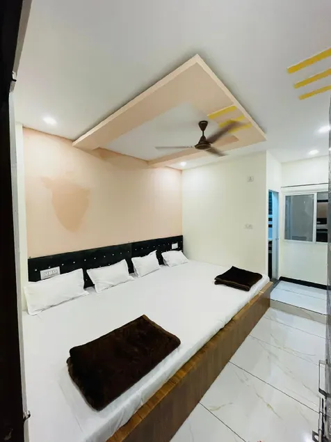 Hotel Mahakal Naman Palace - Image 1