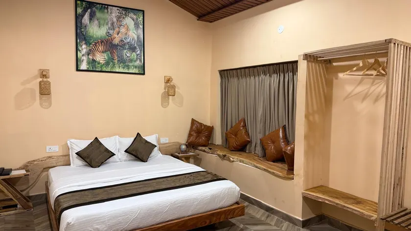 Hideaway At Kanha - Image 1