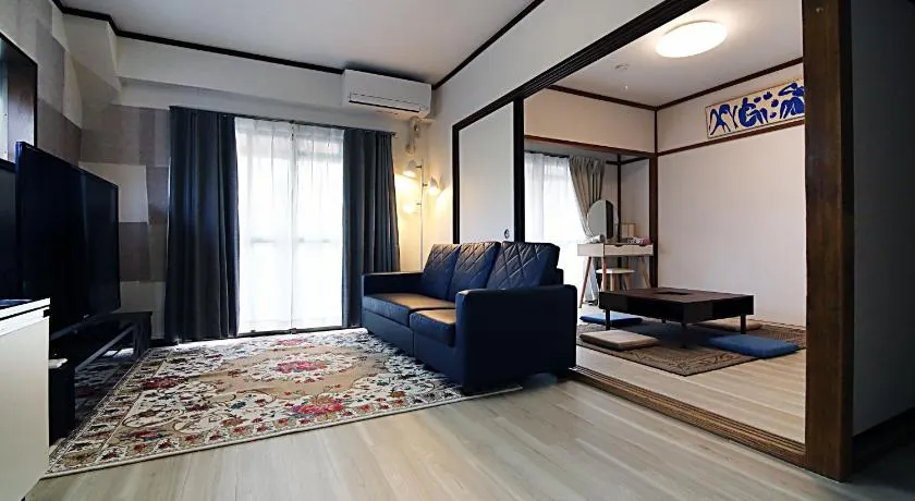 HEISIEI HOUSE Shin-Ōkubo FREE WIFI - Image 1