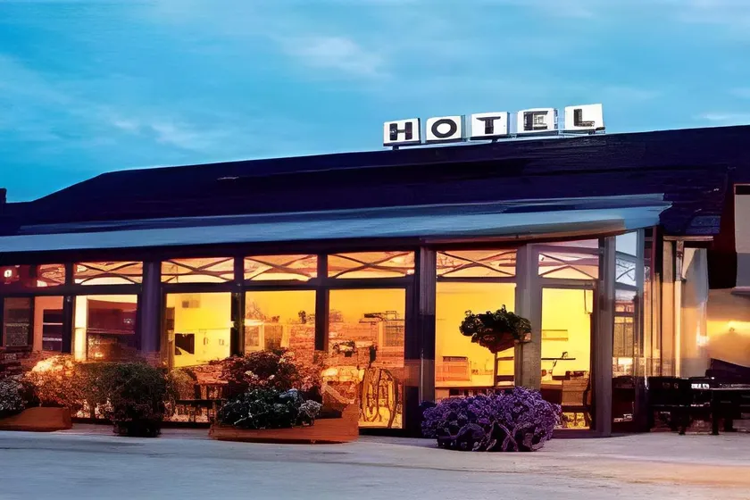 RobrookS Hotel Garni - Image 1