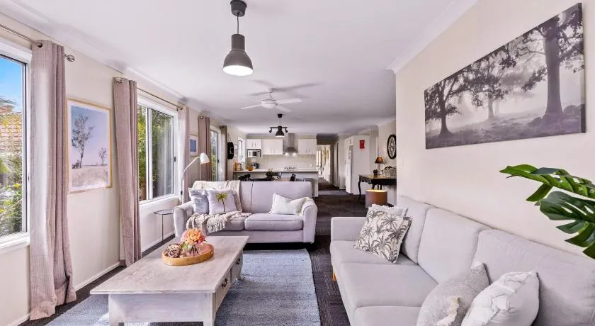 Spring Cottage - Image 1