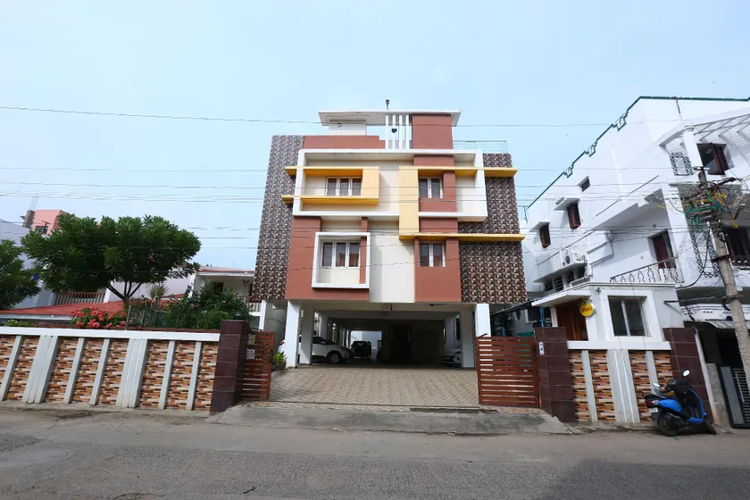 Ramana's Home Stay-Near Railway Station and Bus Stand - Image 1