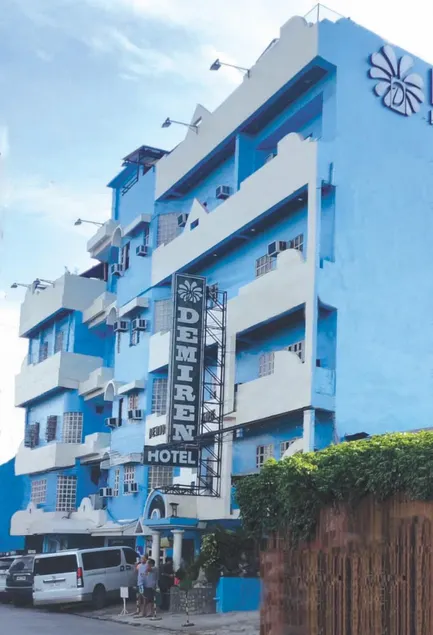 Demiren Hotel - Image 1