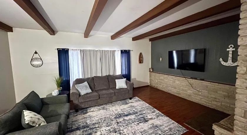 Wagner Creek Hideaway - Image 1