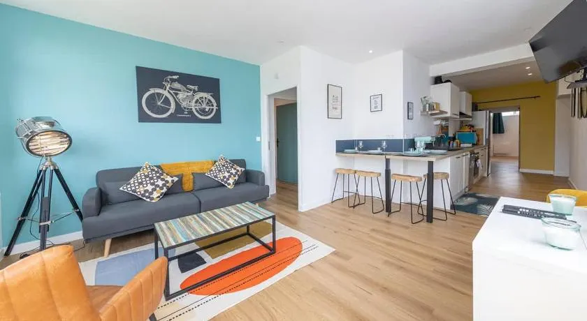 Le Green, appartement renove, 4 chambres et jardin - Image 1