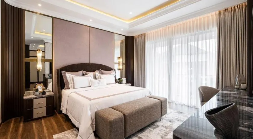 Hotel Belwood De Near Delhi Airport IGI - Image 1