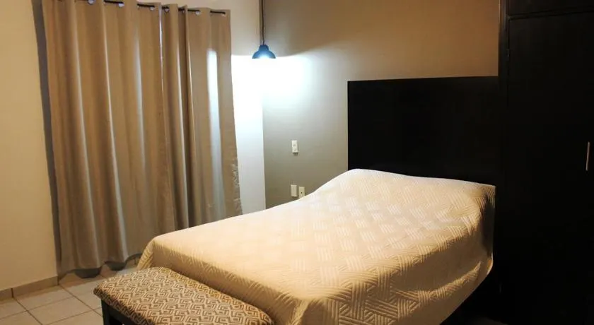 Hotel Magnolia - Image 1