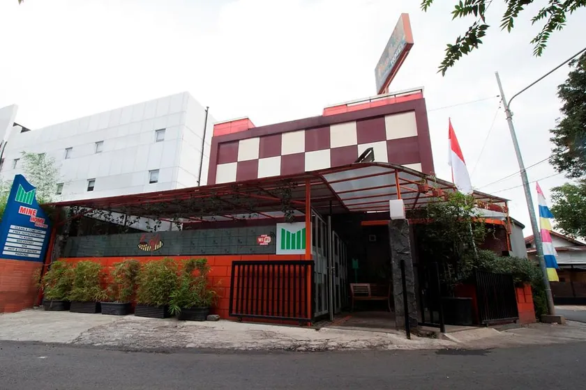 Mine Home Hotel Cihampelas - Image 1
