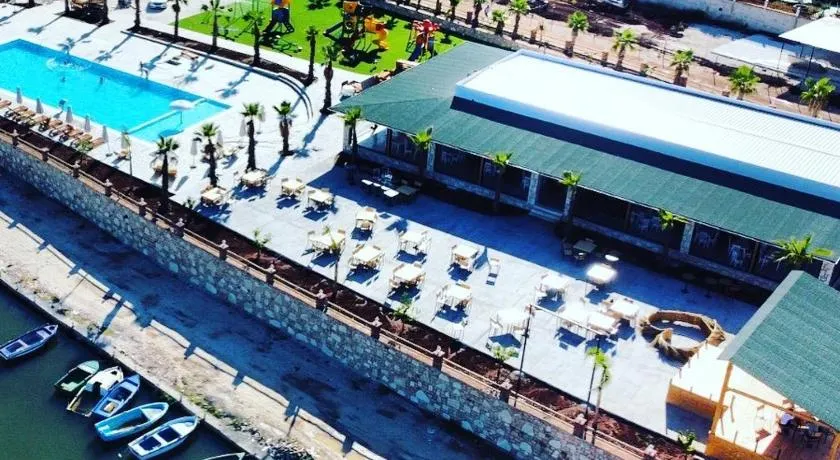 Hotel Lake Park Ksamil - Image 1