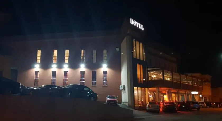 Hotel Urban - Image 1