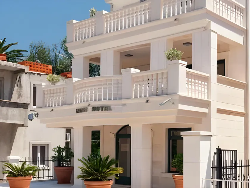 Apartments Grifone Lux - Image 1