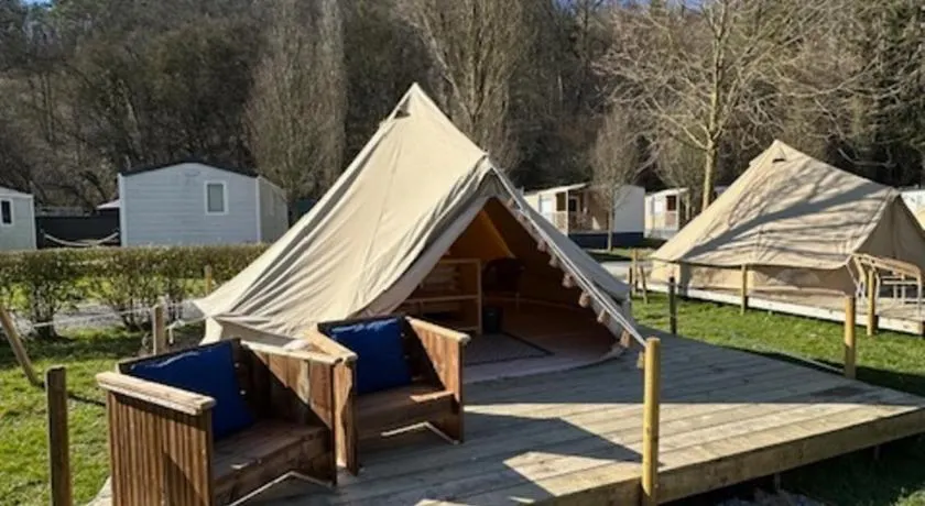 bell tent - Image 1