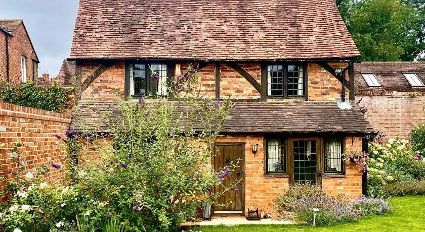 The Coach House - Image 1