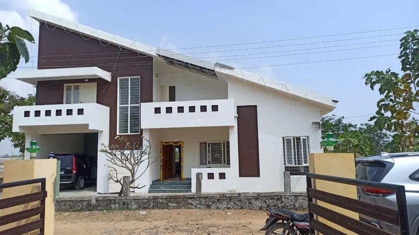ECR Inn - Image 1
