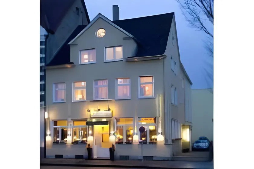Stadthotel Detmold - Image 1